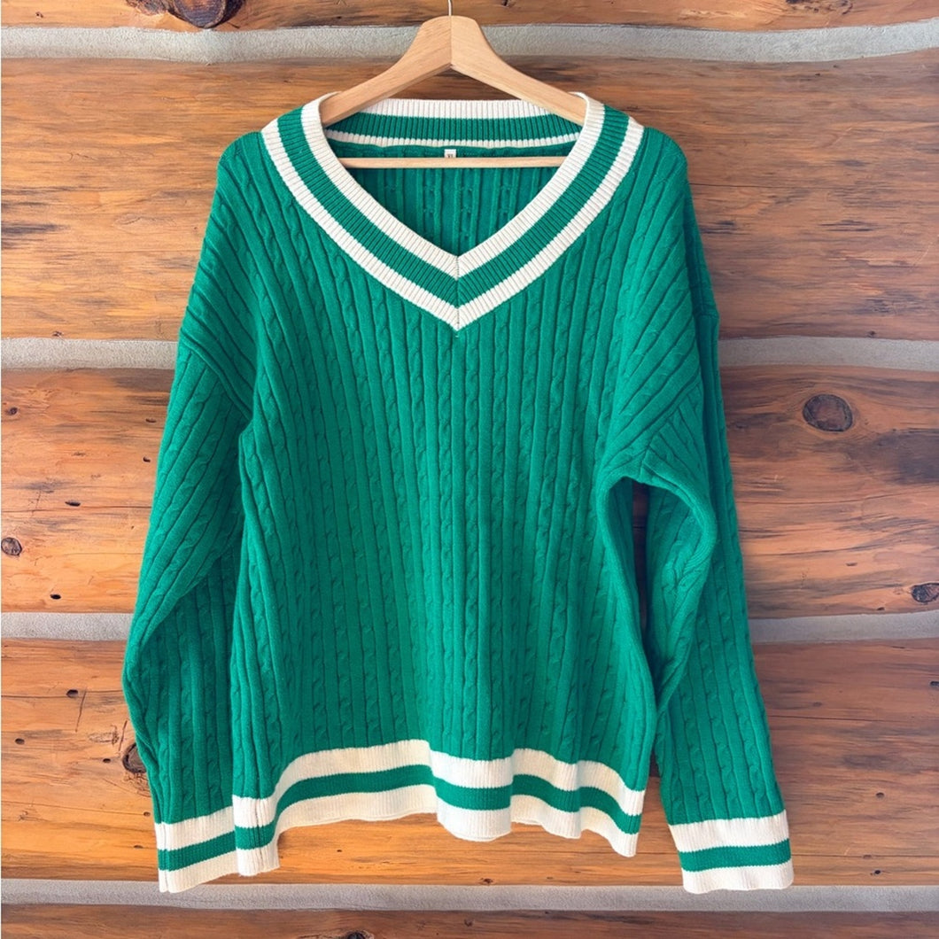 Women’s Green V Neck size XL