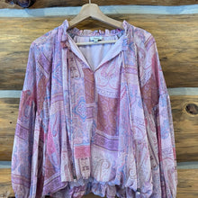 Load image into Gallery viewer, FATE Multicolor Paisley Blouse size Medium
