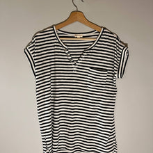 Load image into Gallery viewer, Hem &amp; Thread Striped Top size Small
