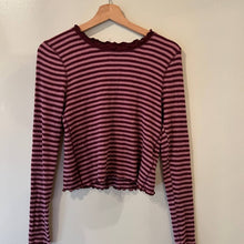 Load image into Gallery viewer, Abercrombie &amp; Fitch Striped Long Sleeve size Medium

