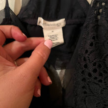 Load image into Gallery viewer, Urbanology Bralette size Medium
