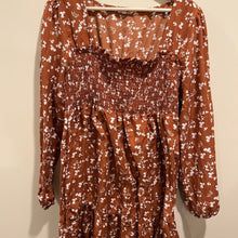 Load image into Gallery viewer, Hint of Blush Floral Smocked Dress size Large
