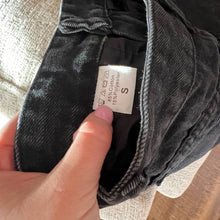 Load image into Gallery viewer, Distressed Black Shorts size Small
