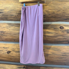 Load image into Gallery viewer, PrettyLittleThing Lilac Skirt size 6
