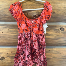 Load image into Gallery viewer, Free People La Bamba Top size Small

