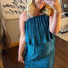 Load image into Gallery viewer, Janette Plus Teal Scrunch Texture Layered Midi Dress size 2X
