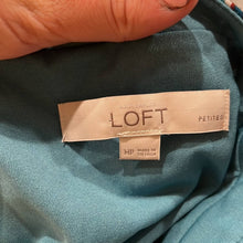 Load image into Gallery viewer, Loft Floral Maxi Dress size Medium Petite
