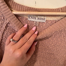 Load image into Gallery viewer, Knox Rose Popcorn Sweater size XL

