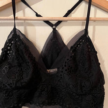 Load image into Gallery viewer, Urbanology Bralette size Medium
