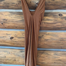 Load image into Gallery viewer, Old Navy Sleeveless Cross-Back Rib-Knit Midi Shift Dress size Medium
