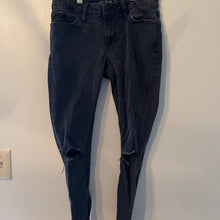 Load image into Gallery viewer, Lucky Brand Lolita Skinny Jeans size 2
