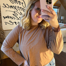 Load image into Gallery viewer, Universal Thread Brown Top size Large
