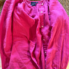 Load image into Gallery viewer, Gap Hot Pink Button Down size XS

