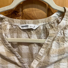 Load image into Gallery viewer, Sonoma Goods For Life Flutter Sleeve Y Neck Top size Small
