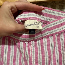 Load image into Gallery viewer, Universal Thread Striped Linen Shorts size XXL
